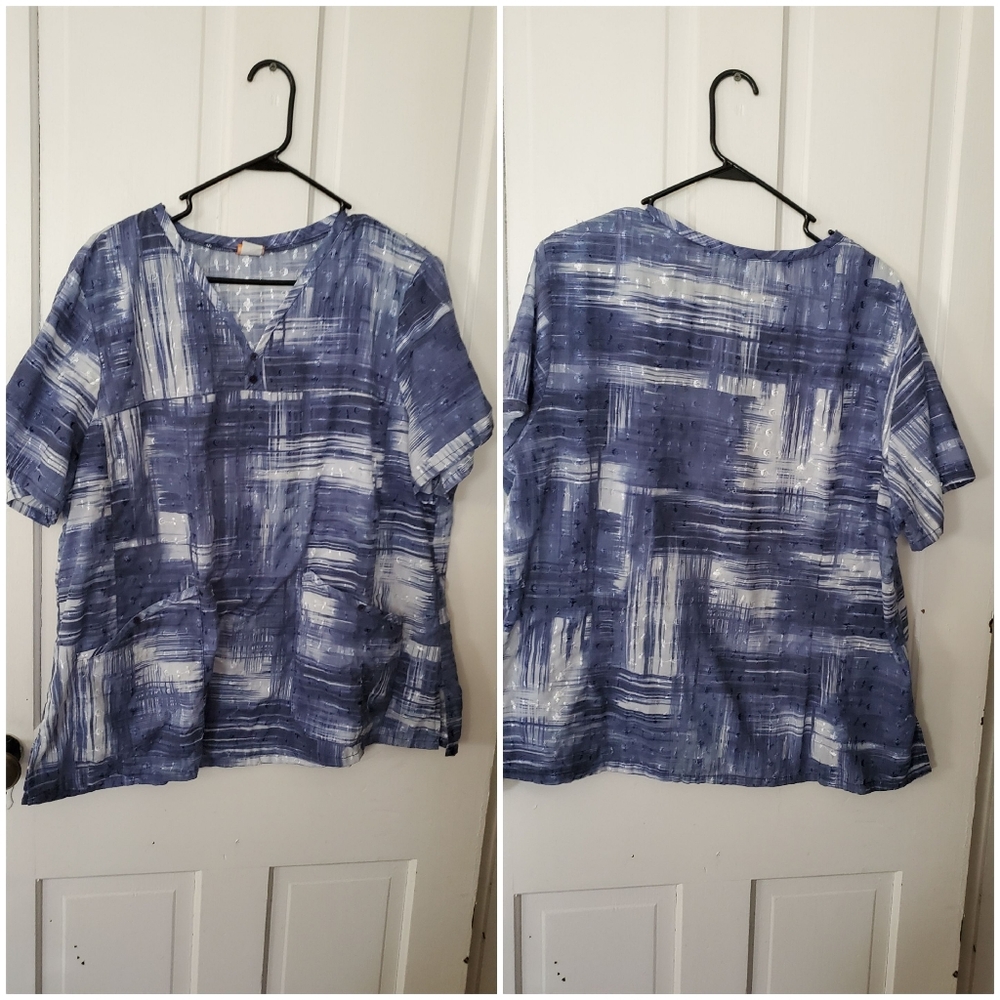 Ladies plus size scrub top